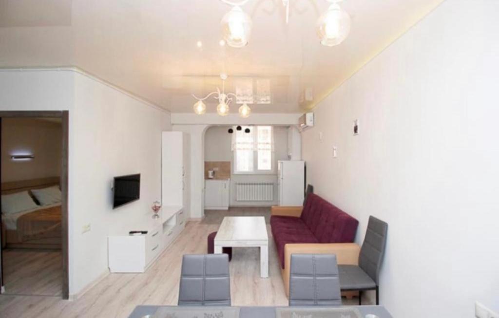 Excellent Apartment In The Republic Square Pushkin 3 Erivan Exterior foto